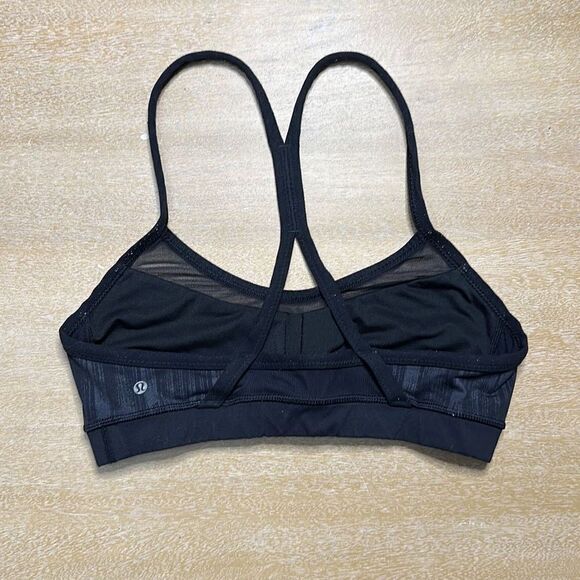 Lululemon All You Need Bra - Picture 3 of 3